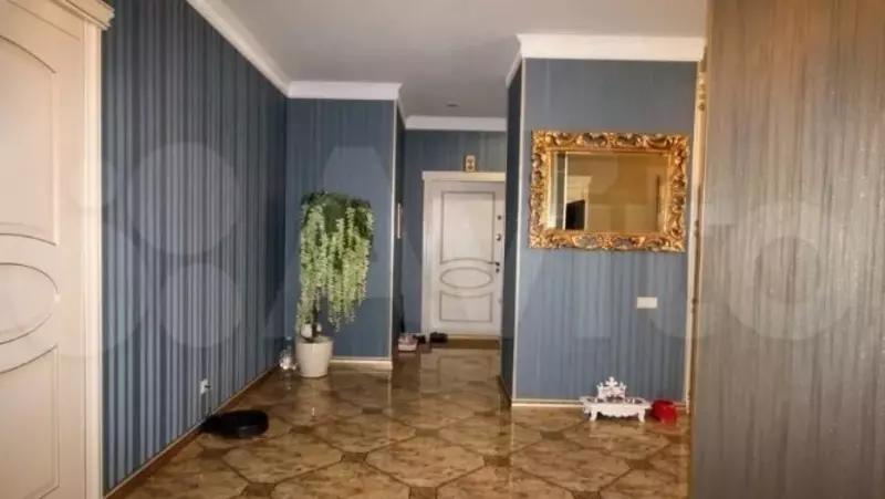 С золотом и голубой ванной: самые странные квартиры в Нижнем Новгороде
