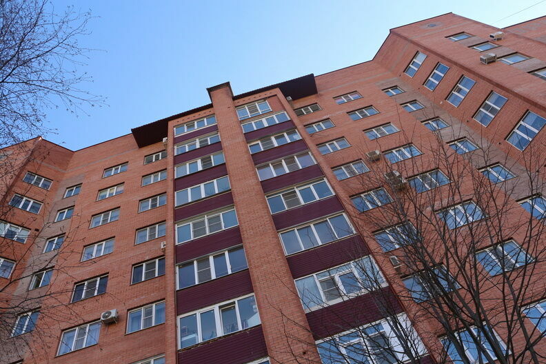 Муниципалитеты заключили 359 контрактов на покупку квартир для нижегородских сирот