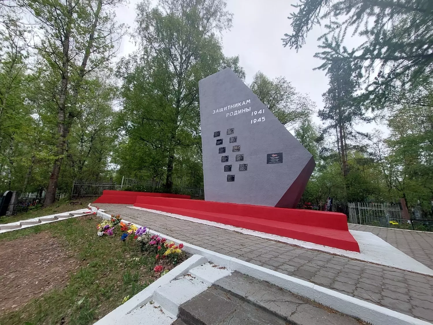 Братская могила в «Копосово-Высоково» в Нижнем Новгороде