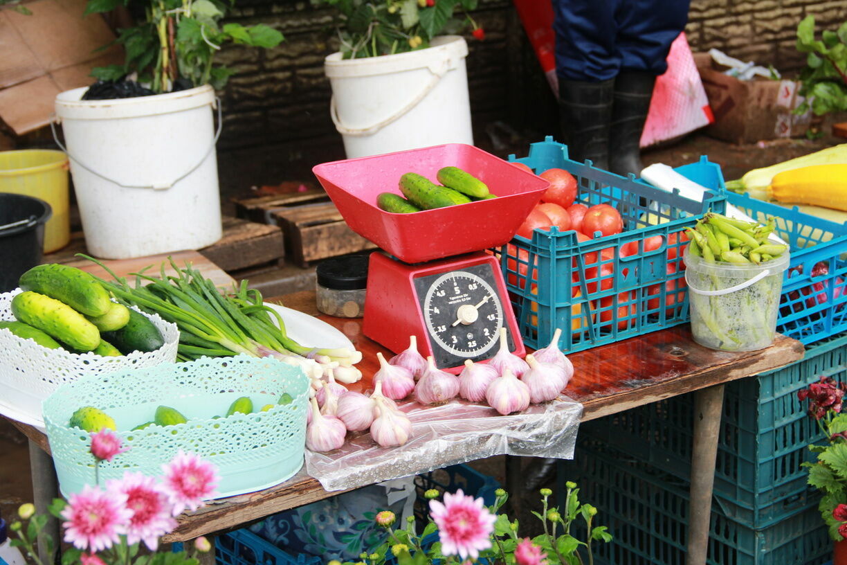 Фрукты и овощи на рынке