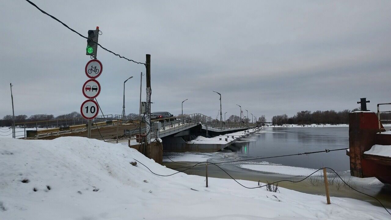 Наплавной мост демонтируют в Павлове 27 марта