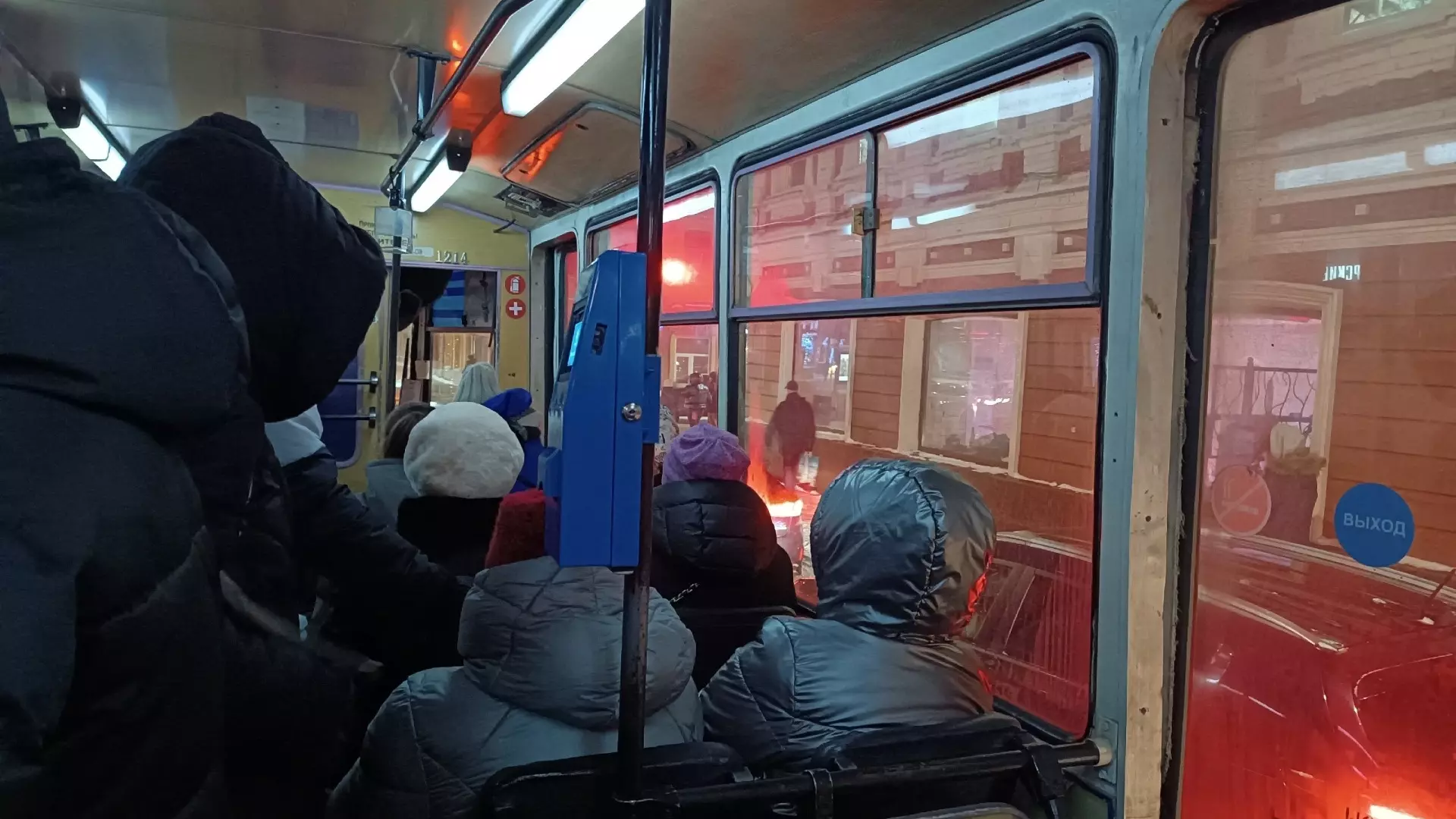 Трамвай едва не попал в аварию в Нижнем Новгороде