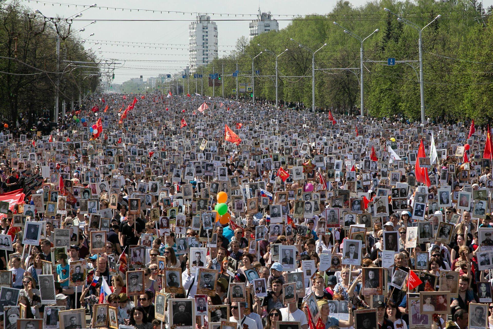 Нижегородцы смогут пронести в «Бессмертном полку» портреты погибших на Украине бойцов