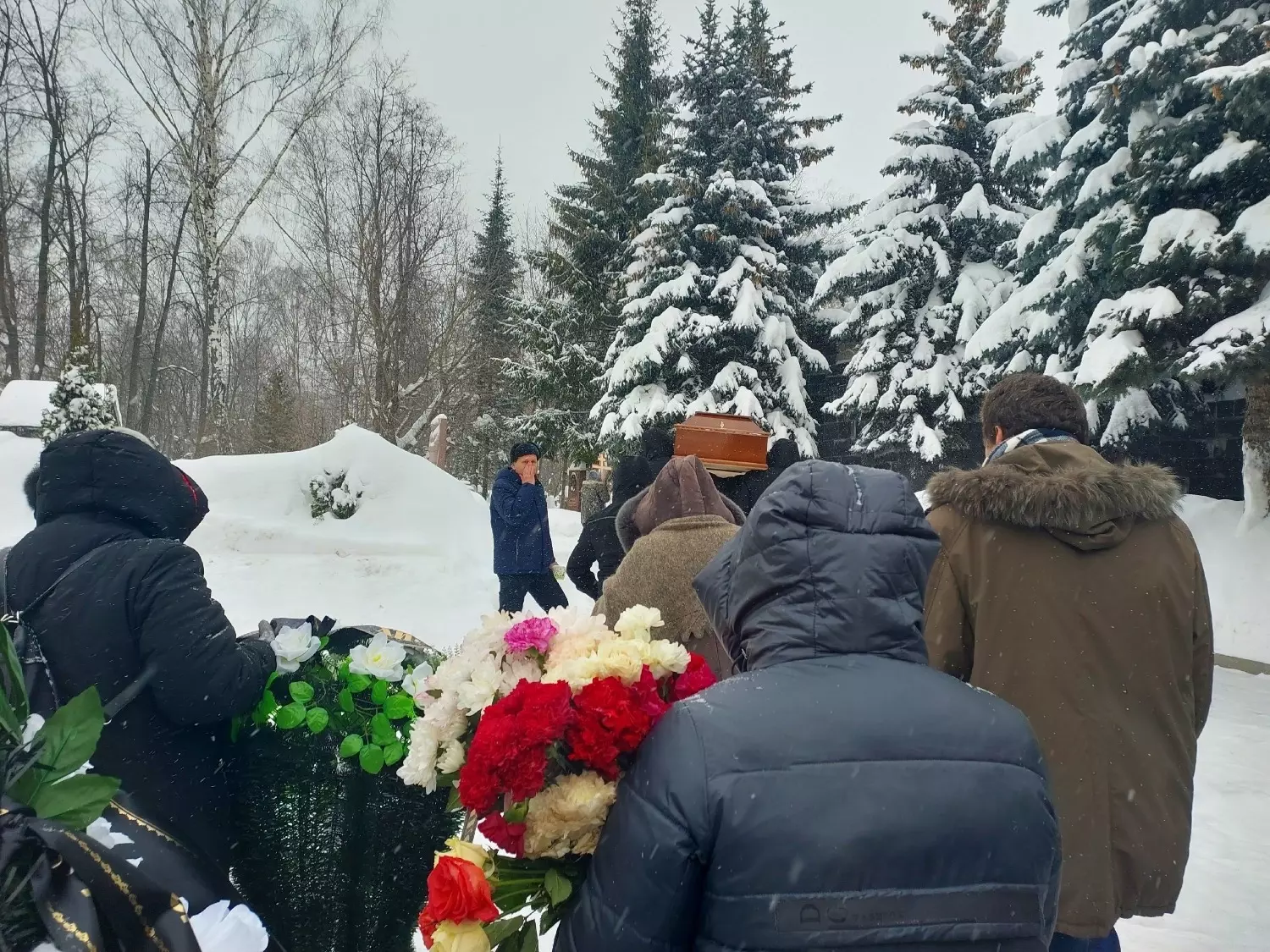 Дину Немцову похоронили в Нижнем Новгороде