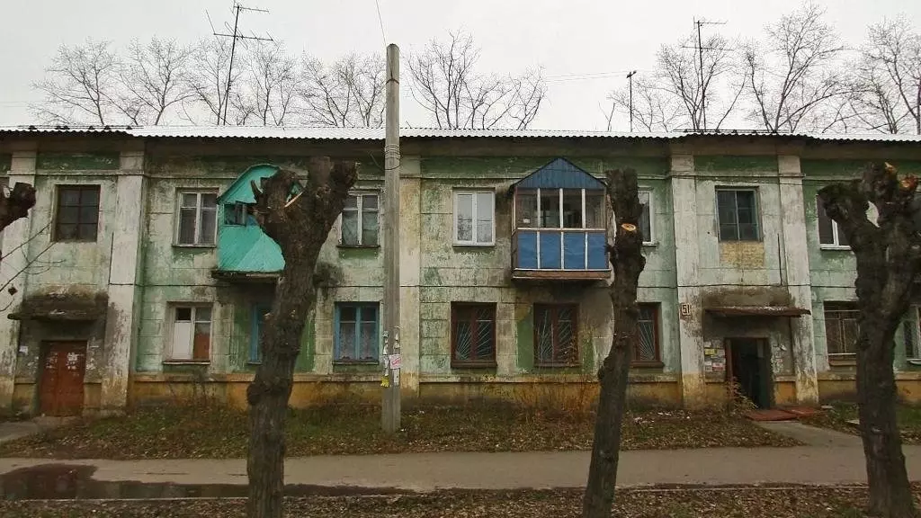 Жильцов аварийного дома с трещинами экстренно расселили в Дзержинске