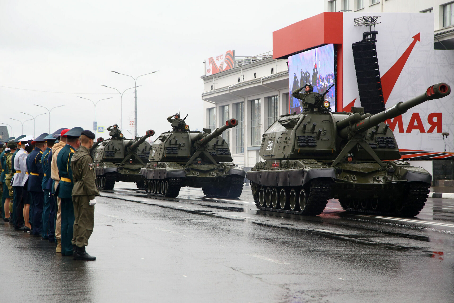 Фоторепортаж: как прошел Парад Победы в Нижнем Новгороде