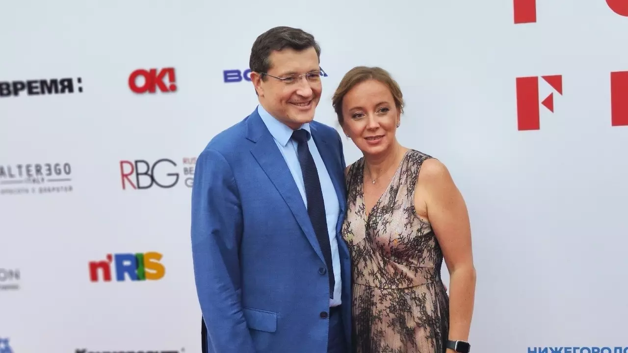 Глеб Никитин с женой