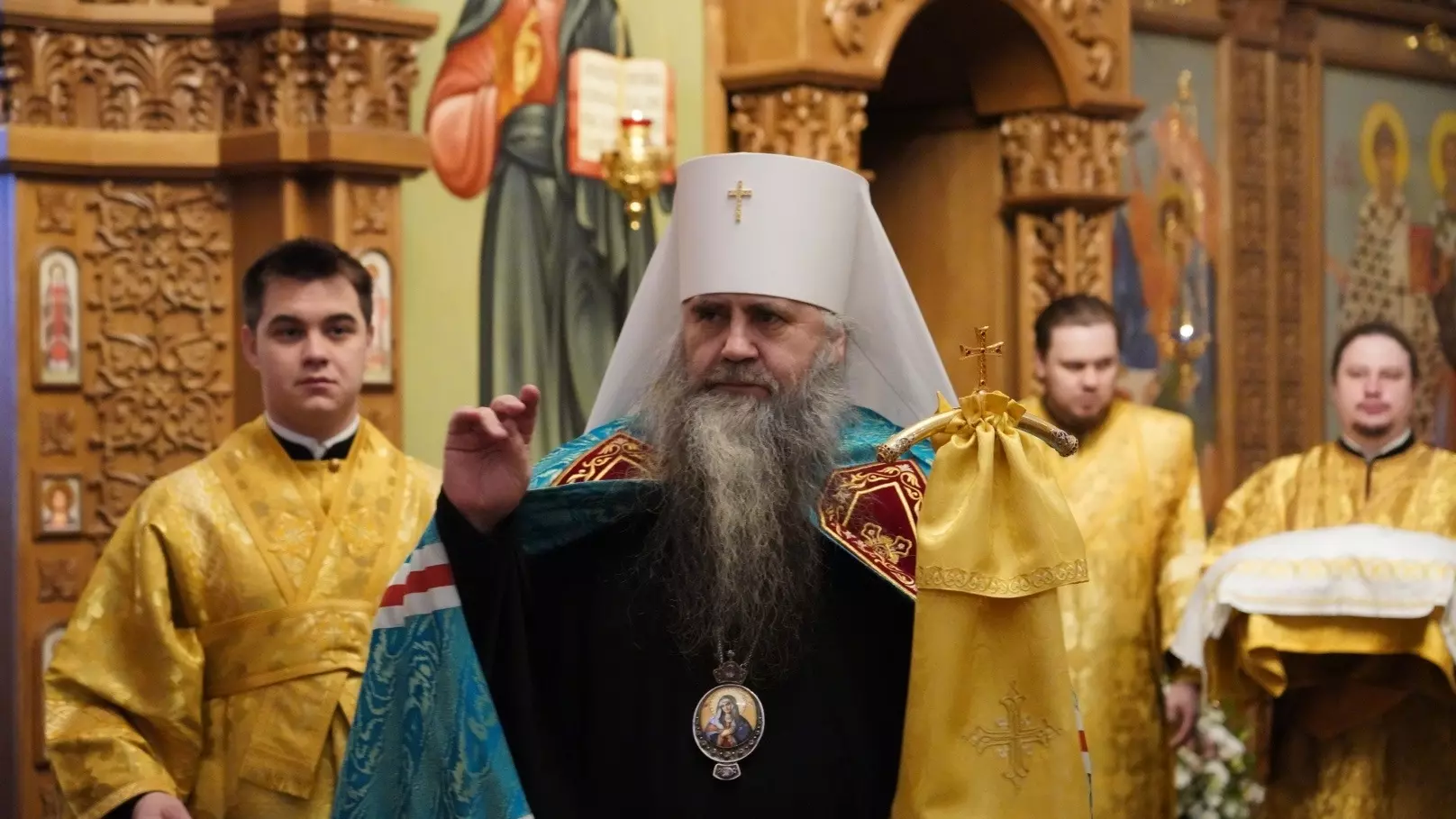 Нижегородский митрополит совершил службу в подворье Дивеевского монастыря в Среднеуральске