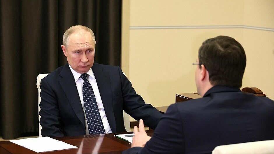 Президент России Владимир Путин и губернатор Нижегородской области Глеб Никитин