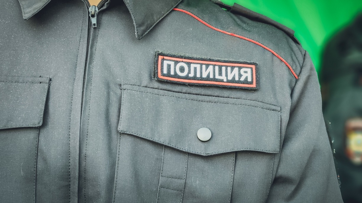 Полиция задержала нижегородок с портретом журналистки Славиной