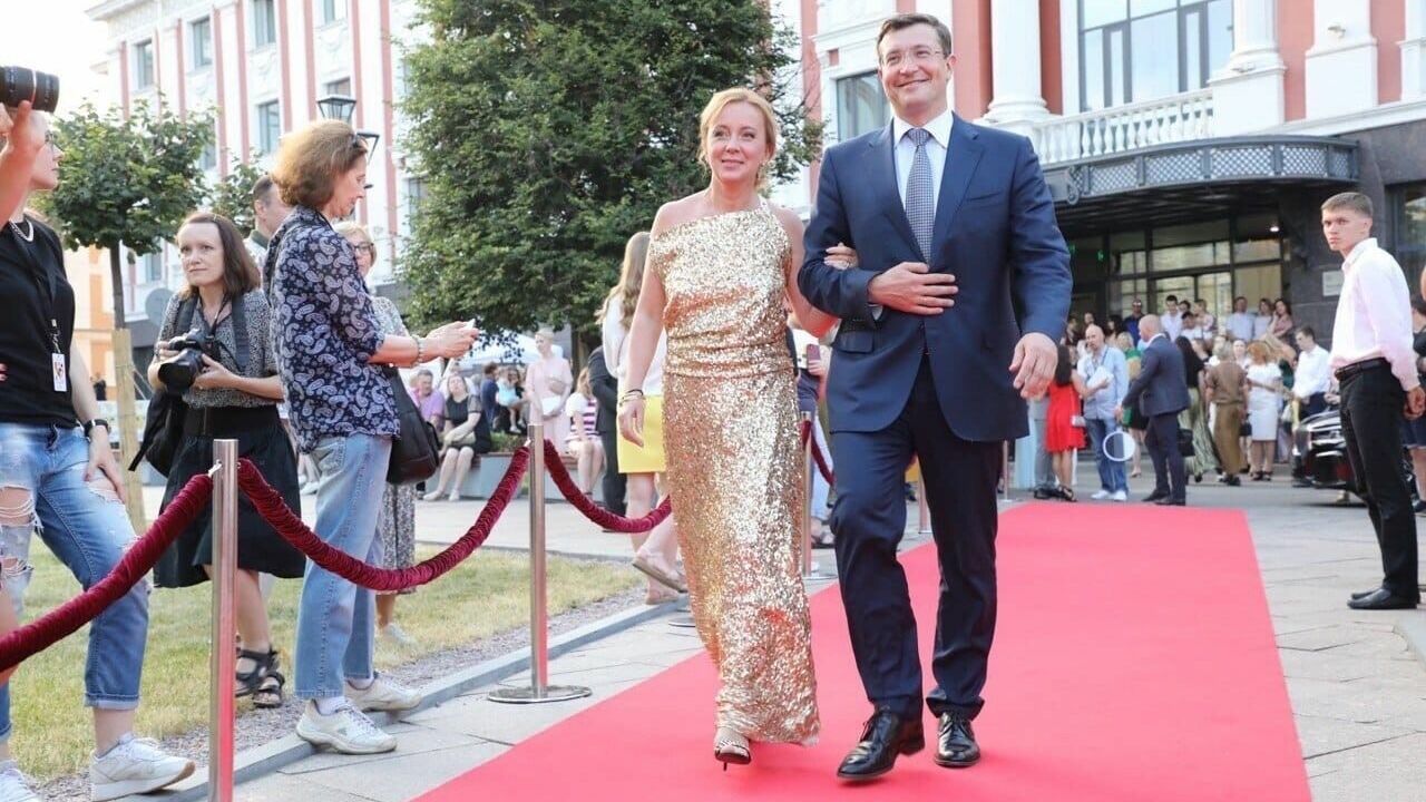 Глеб Никитин с супругой Екатериной Никитиной на открытии фестиваля "Горький фест" 