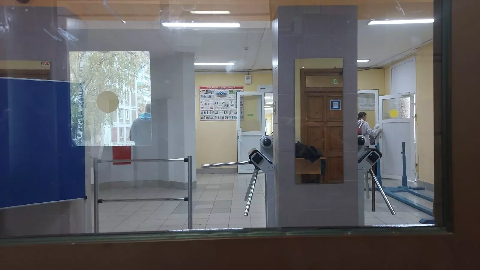 Охрану школ в Нижнем Новгороде усилили после теракта в «Крокусе»