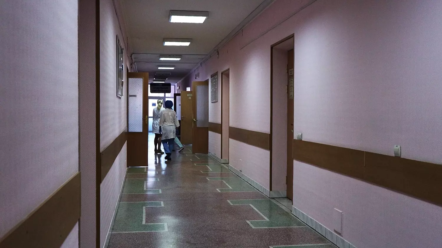 Нижегородцам приходится спать в одежде в детской больнице из-за холода