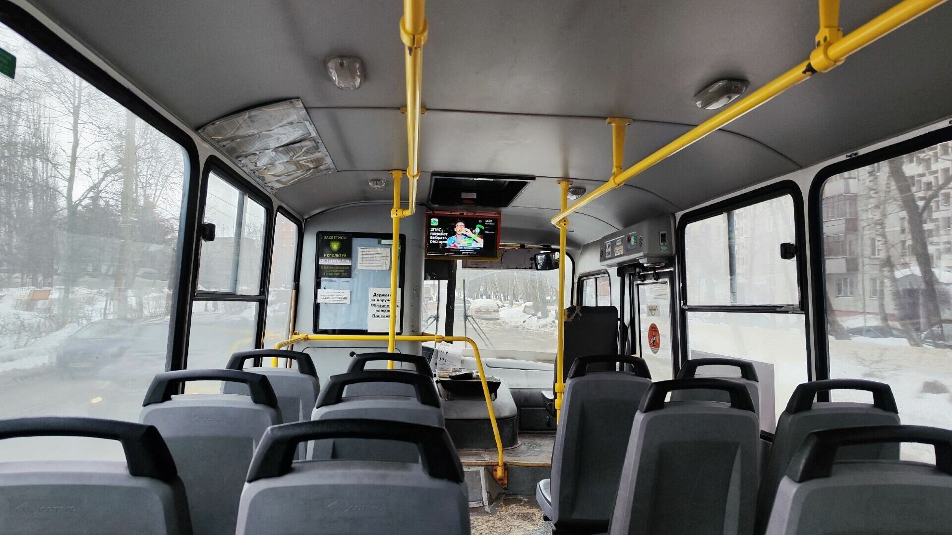 Зарядки для гаджетов появились в автобусах А-90 в Нижнем Новгороде