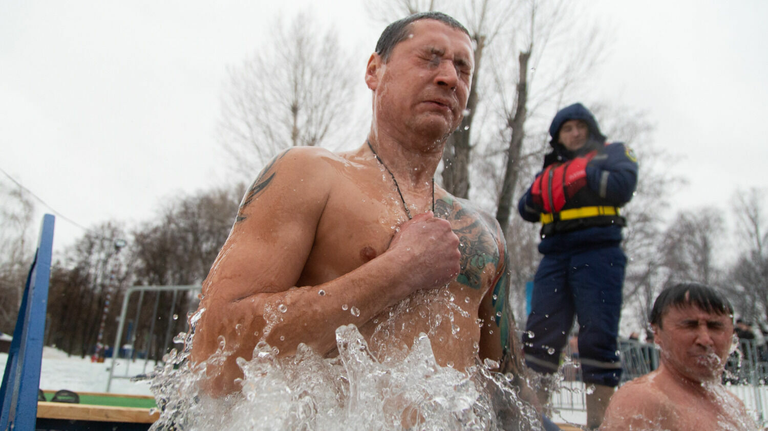Рекомендации при окунании в проруби в Нижнем Новгороде на Крещение в 2023 году