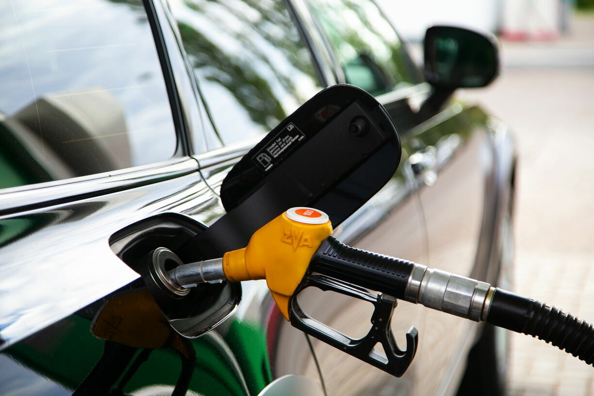 Цены на бензин взлетели почти на 10% в Нижегородской области