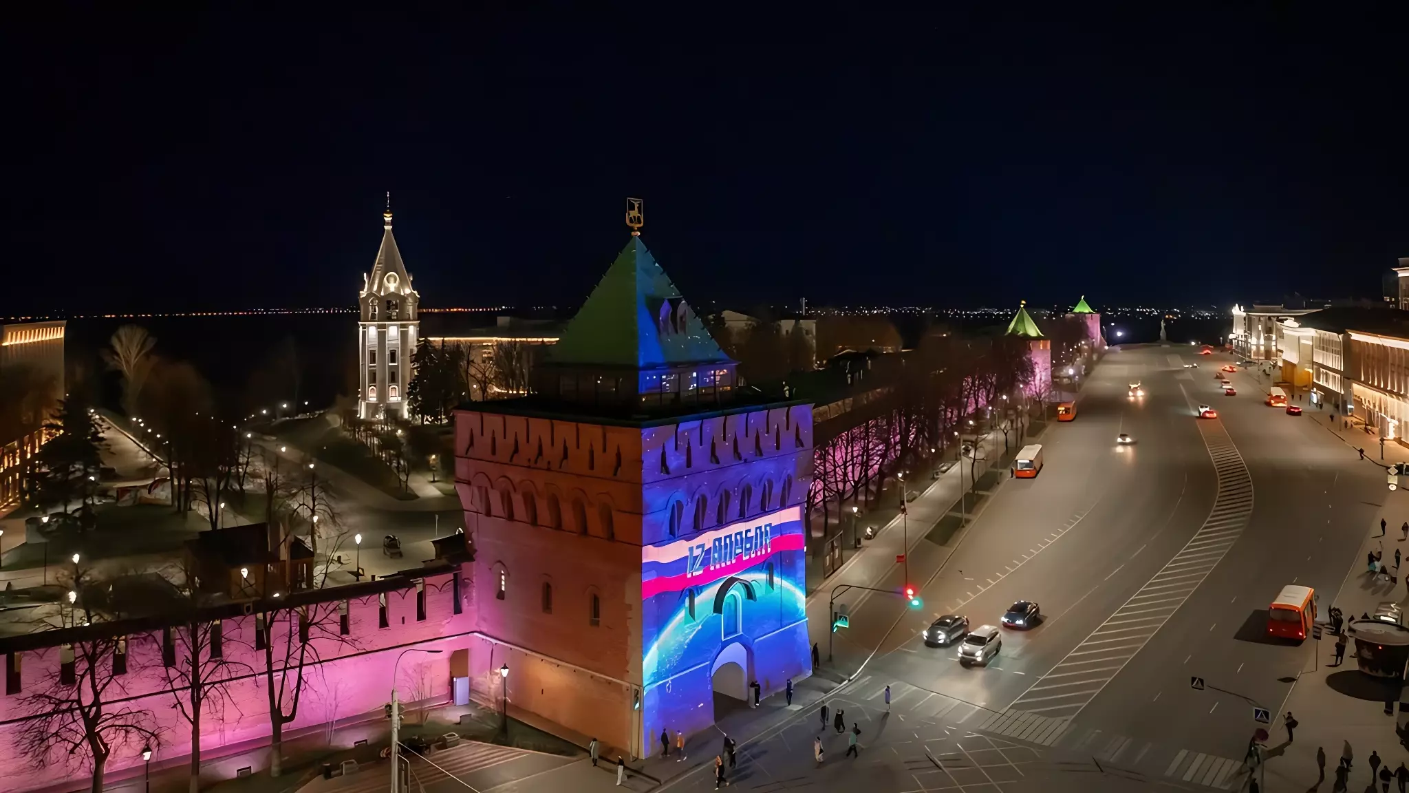 Масштабную инсталляцию покажут нижегородцам на башне кремля 12 апреля