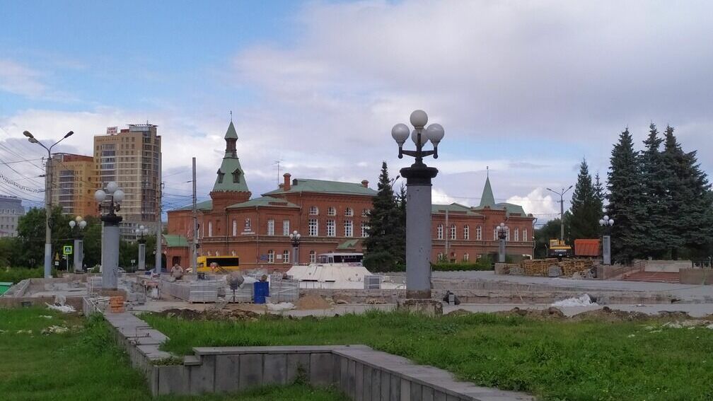 7,8 млн рублей выделили на озеленение сквера на площади Минина