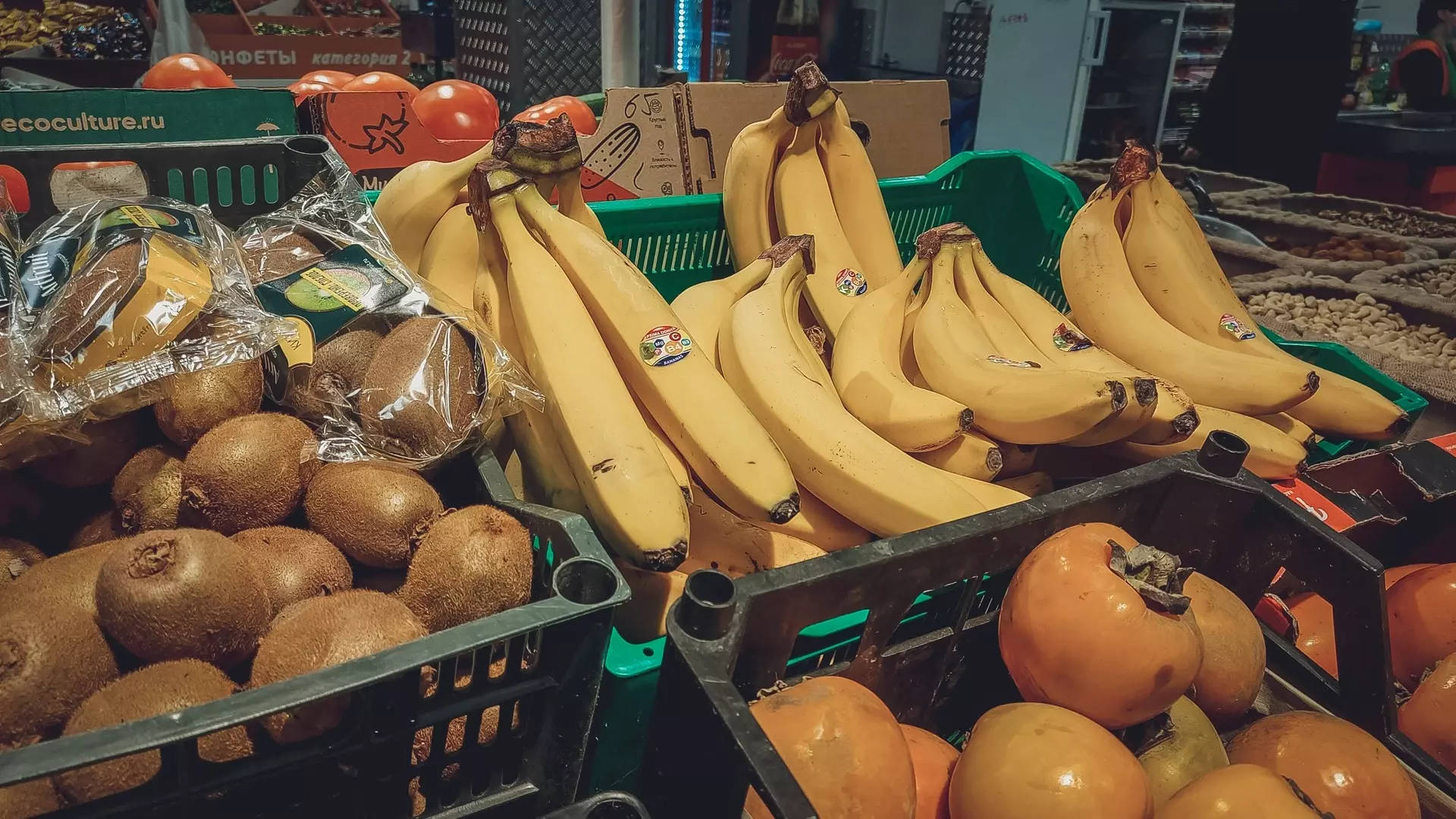 Нижегородцы чаще всего покупали бананы и спички в новогодние праздники