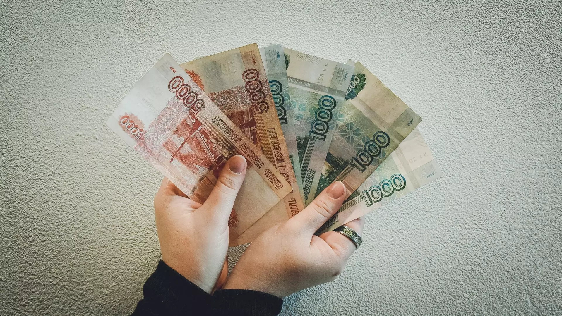 Нижегородцам выплатят двойные зарплаты за командировки в ДНР и ЛНР
