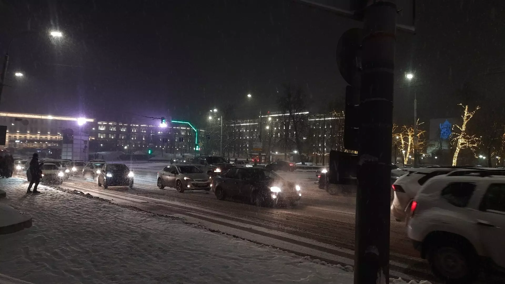 Пробки в 9 баллов образовались в Нижнем Новгороде вечером 16 января