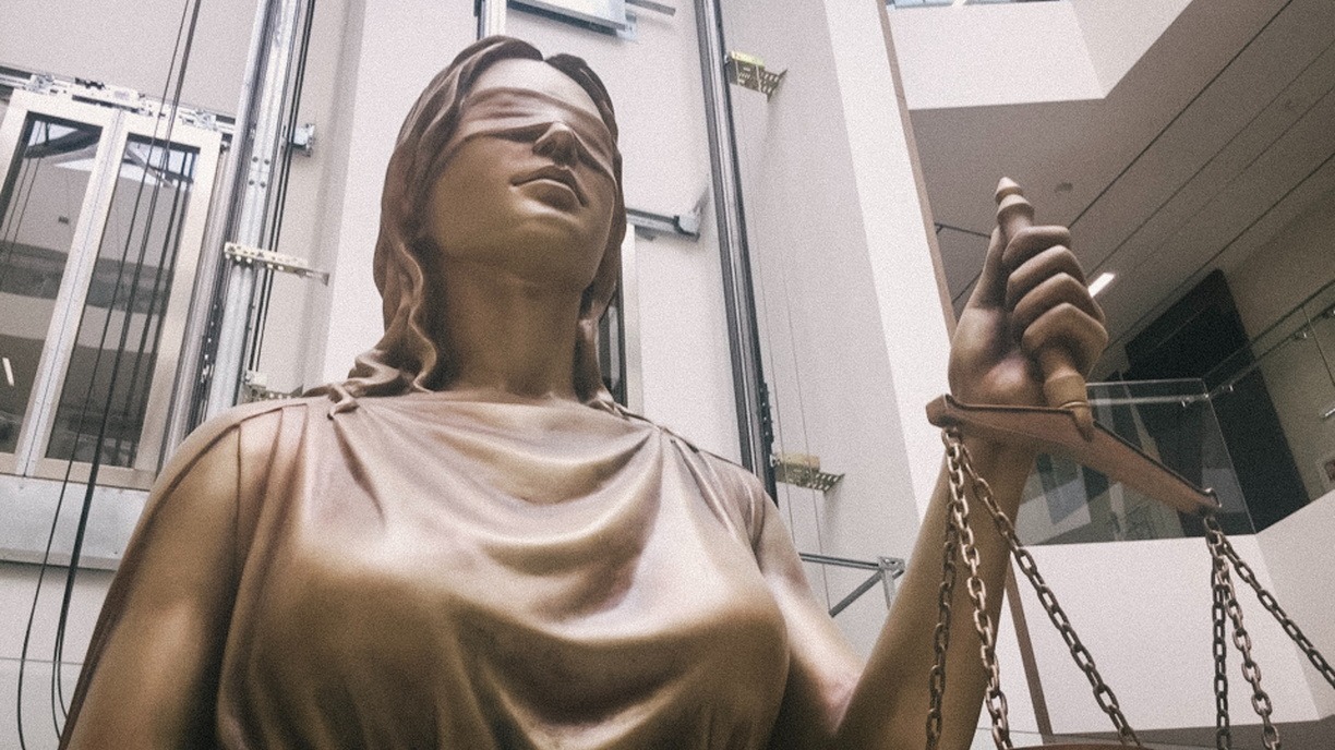 Экс-судебные приставы в Сарове пошли на преступление ради собственной выгоды