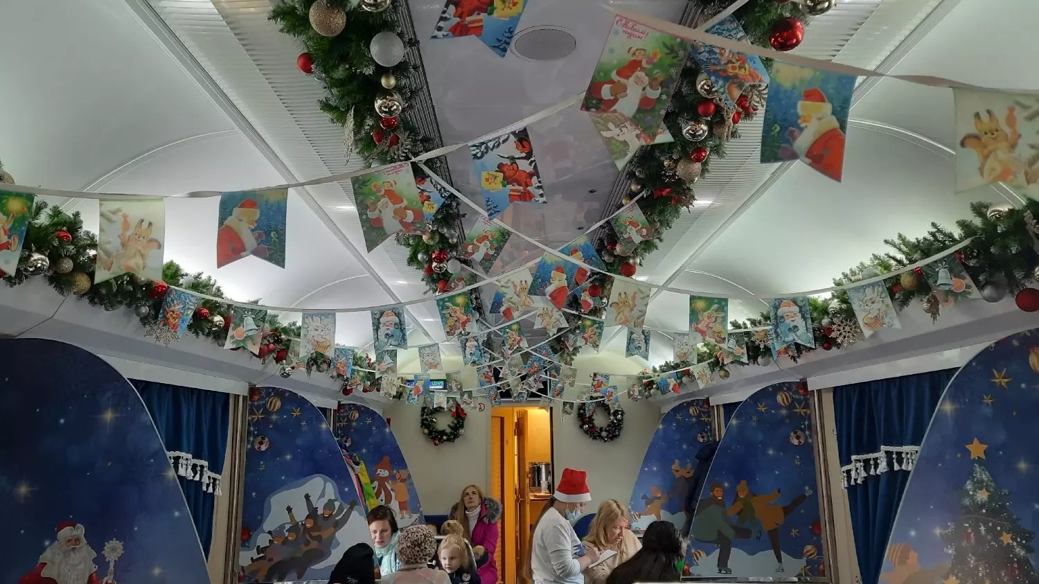 Нижегородцы смогут посетить вагон-ресторан в поезде Деда Мороза