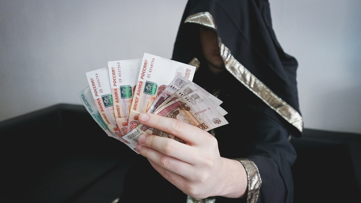Почти 400 тысяч рублей отдала жительница Кулебак цыганке для «сохранения семьи»