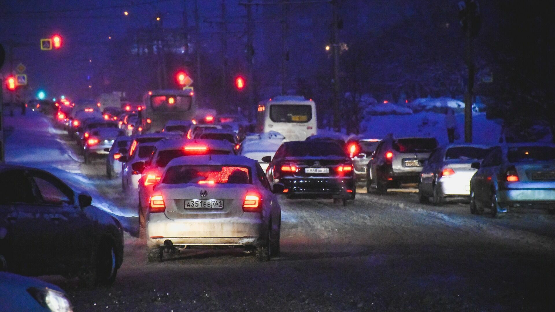 9-балльные пробки образовались в Нижнем Новгороде вечером 24 марта