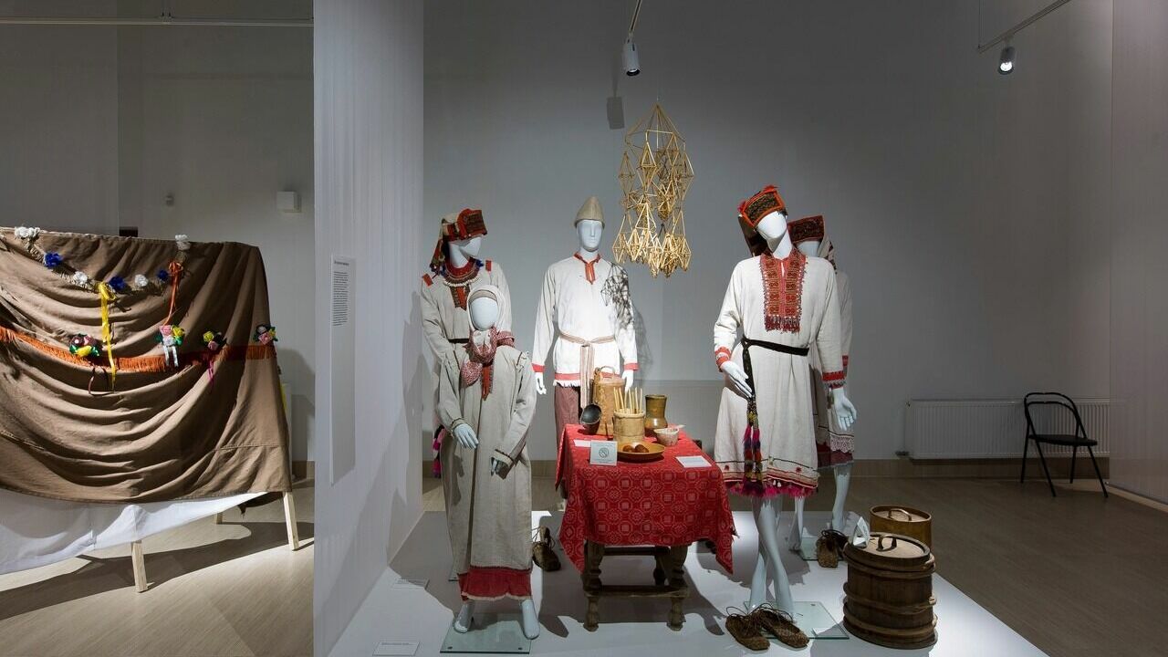 Выставка в Манеже «Сарафан, Шушпан, одежа»