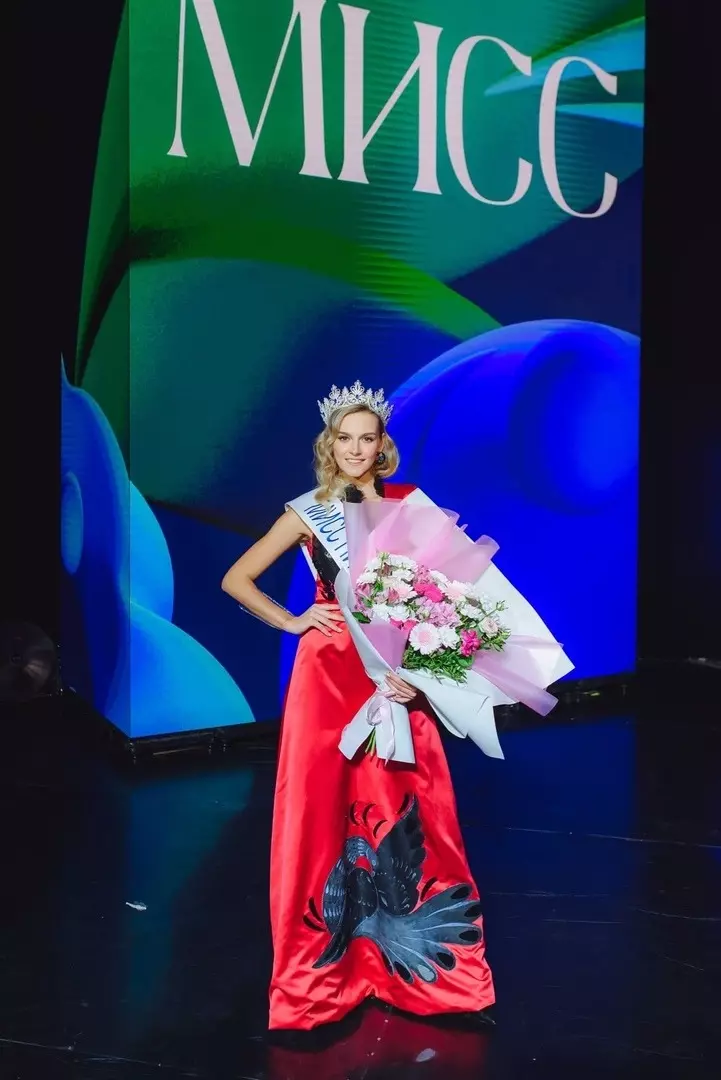 19-летняя Дарья Луконькина в финале конкурса "Мисс Нижний Новгород" 