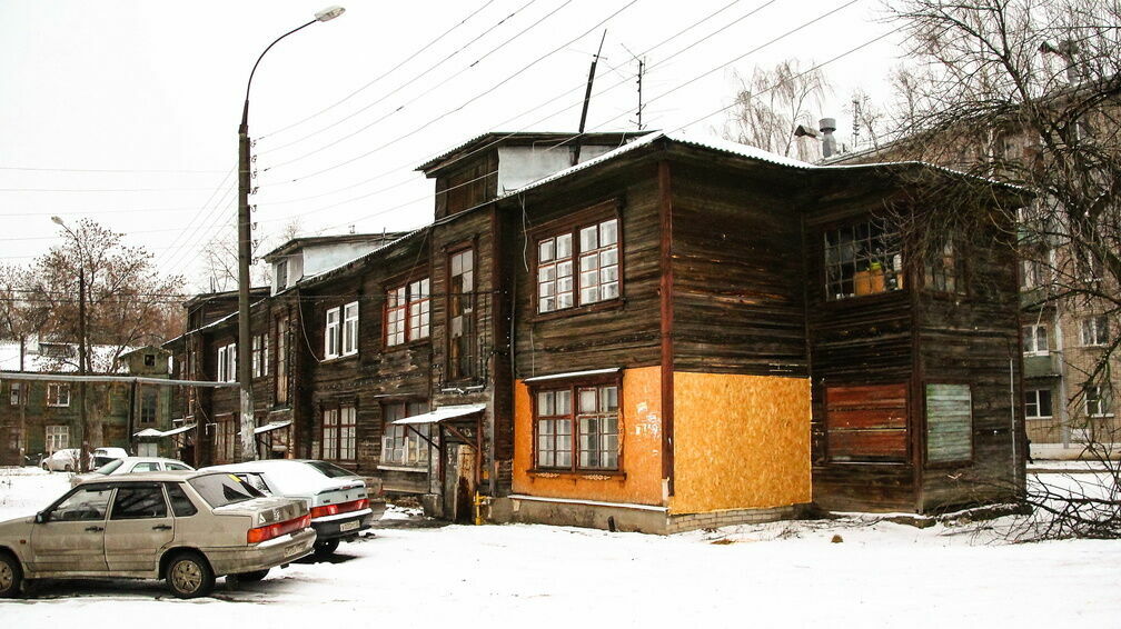 Администрация через суд пытается выселить более 60 семей в Московском районе