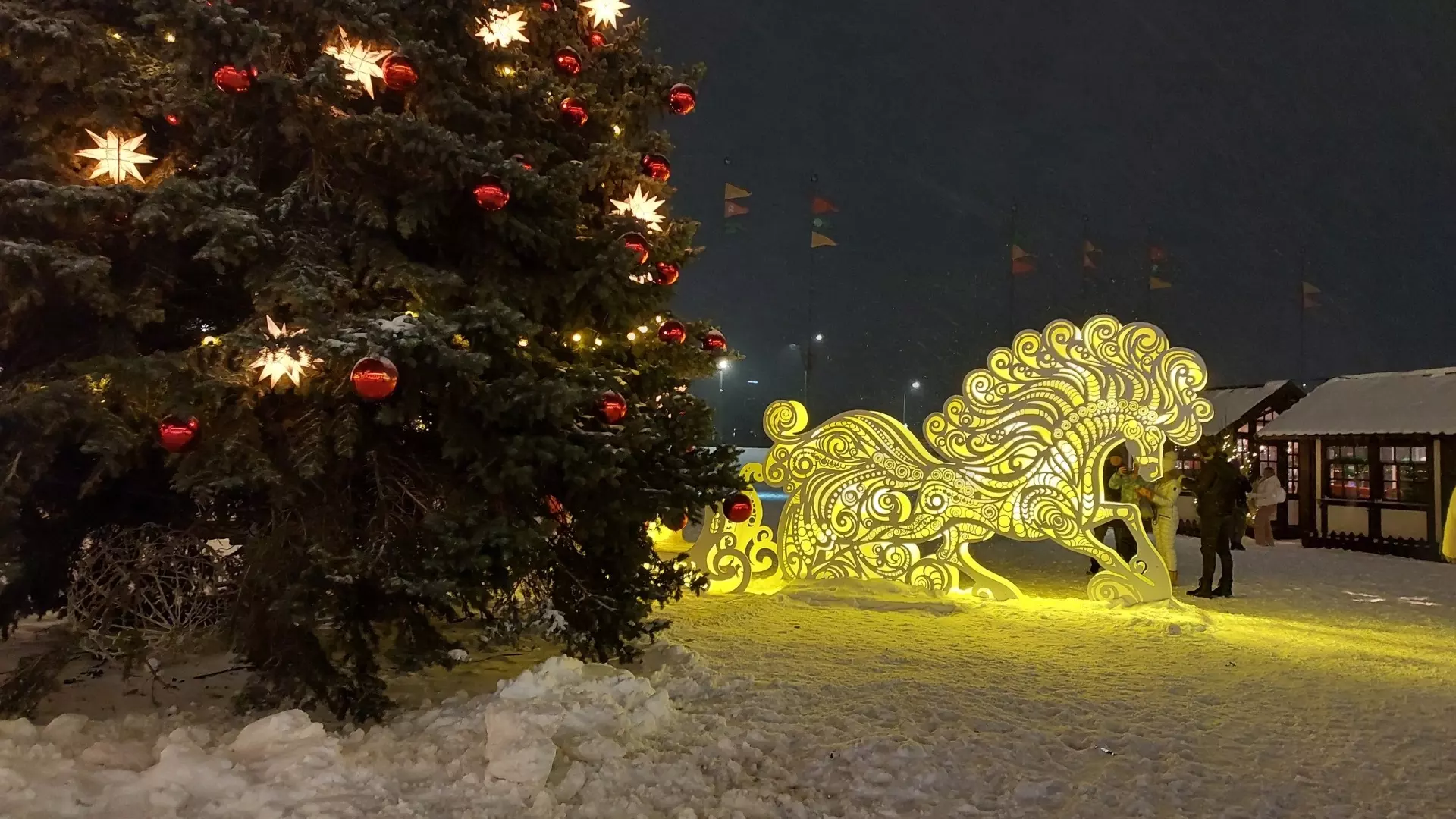 Новогодняя площадка открылась на Нижегородской ярмарке
