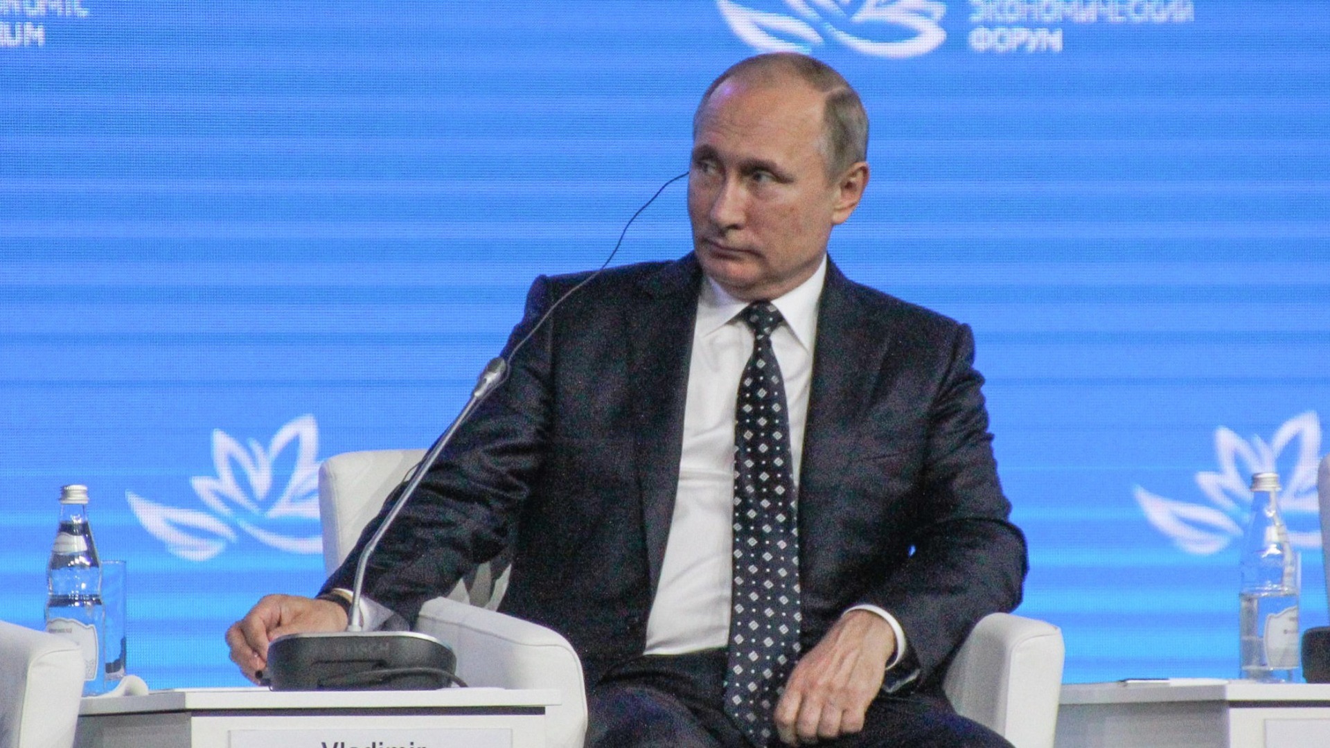 Путин объявил благодарность коллективу «Вечерней Москвы»