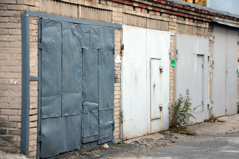 Россиянам упростят порядок приобретения участков под гаражи