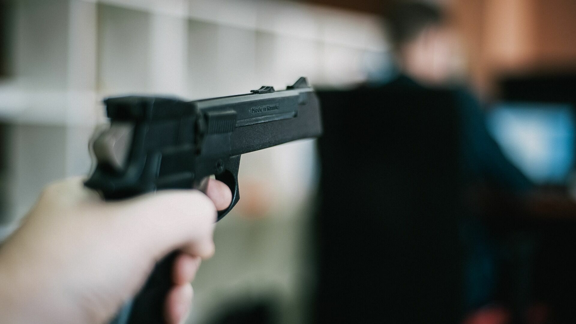 Нетрезвый мужчина устроил стрельбу в магазине в Нижнем Новгороде