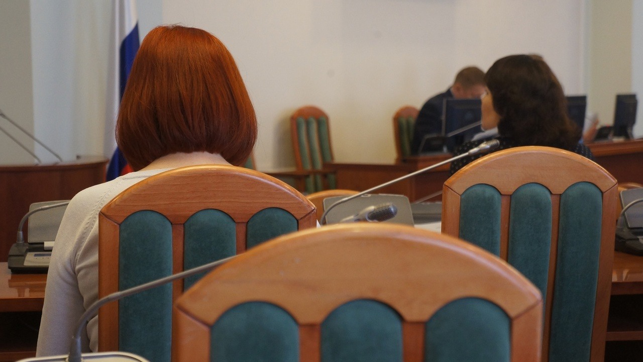 Депутаты ЗСНО не смогли собраться для обсуждения поправок в бюджет 