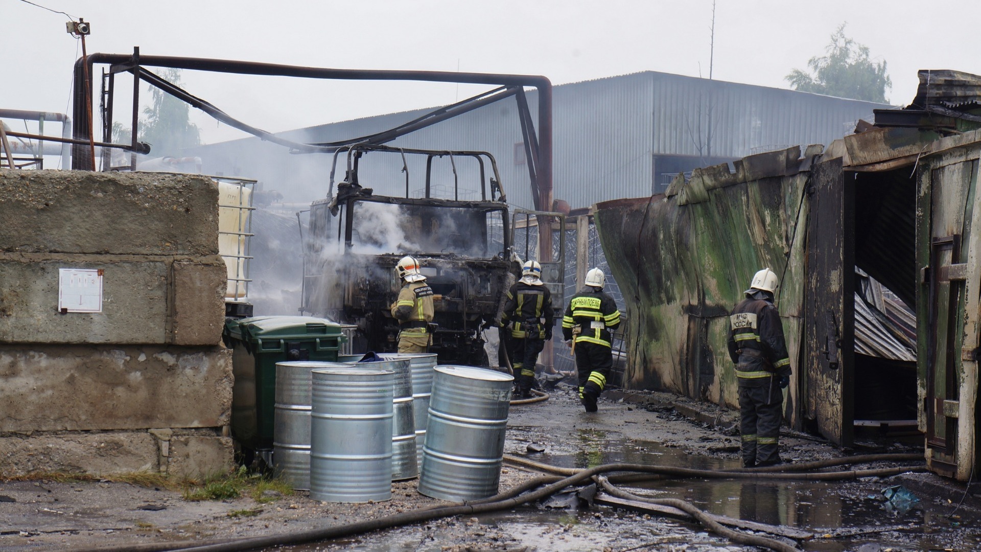 Пожар полностью потушен на химзаводе «Бальзам» в Нижнем Новгороде