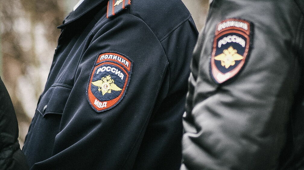 Полицейскому стало плохо при упаковке вещдоков в Дзержинске