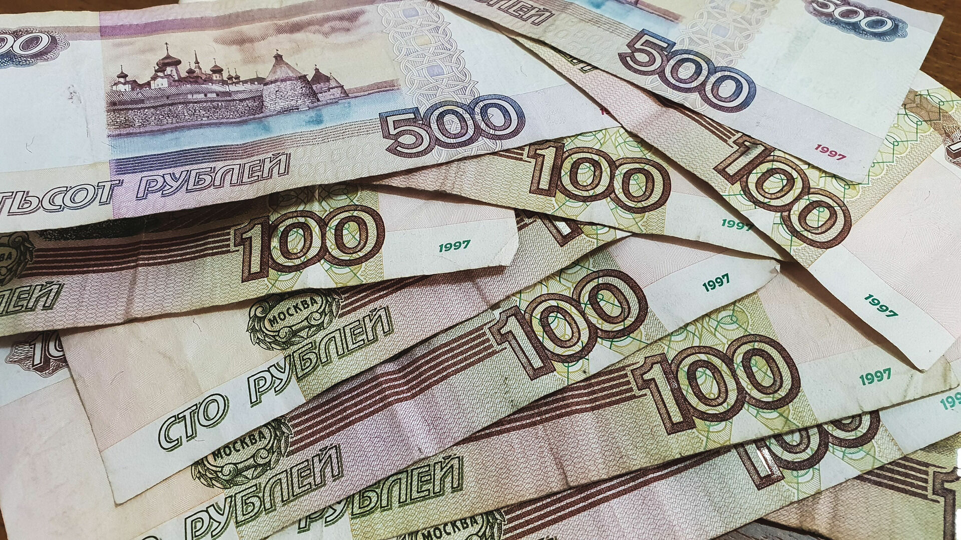 Липовые силовики вымогали у нижегородки 4 млн рублей