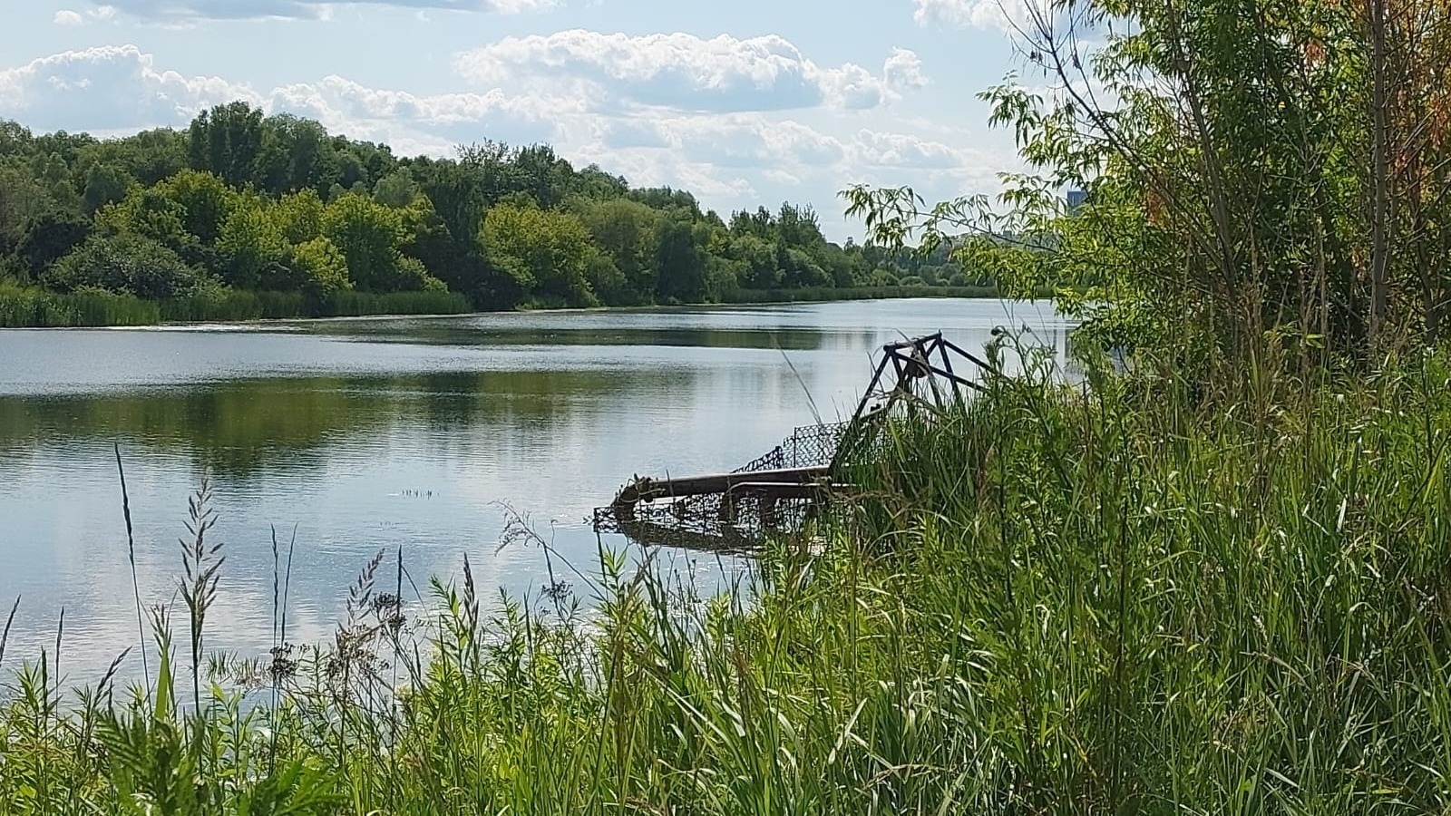 Зеркальное озеро в Автозаводском районе