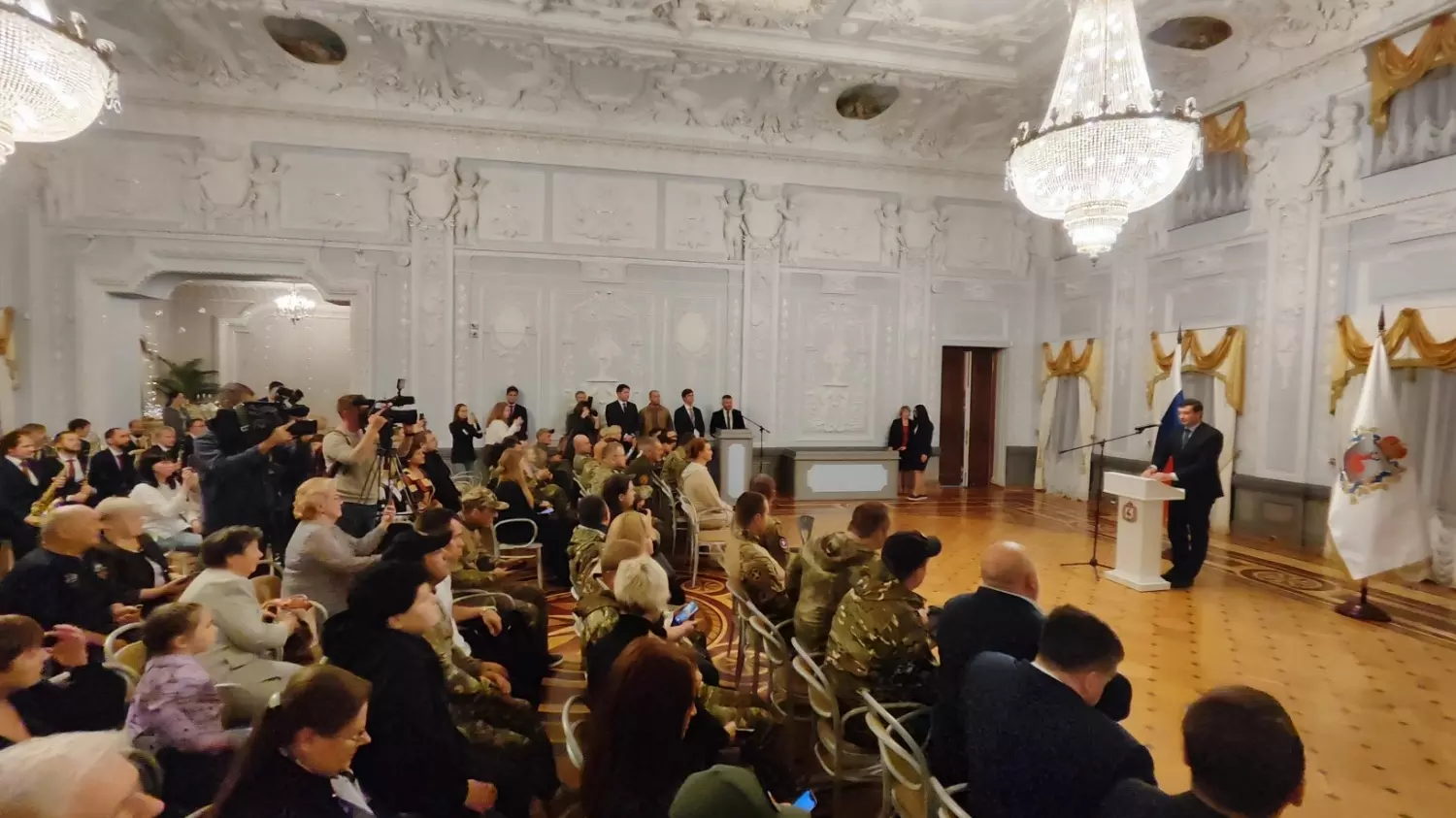 Губернатор Глеб Никитин выступил перед военнослужащими