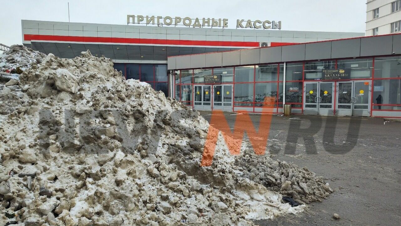 Нижегородка пожаловалась на плохую уборку территории у Московского вокзала