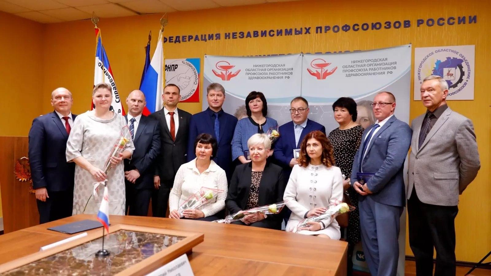 Медиков наградили медалями в Нижегородской области