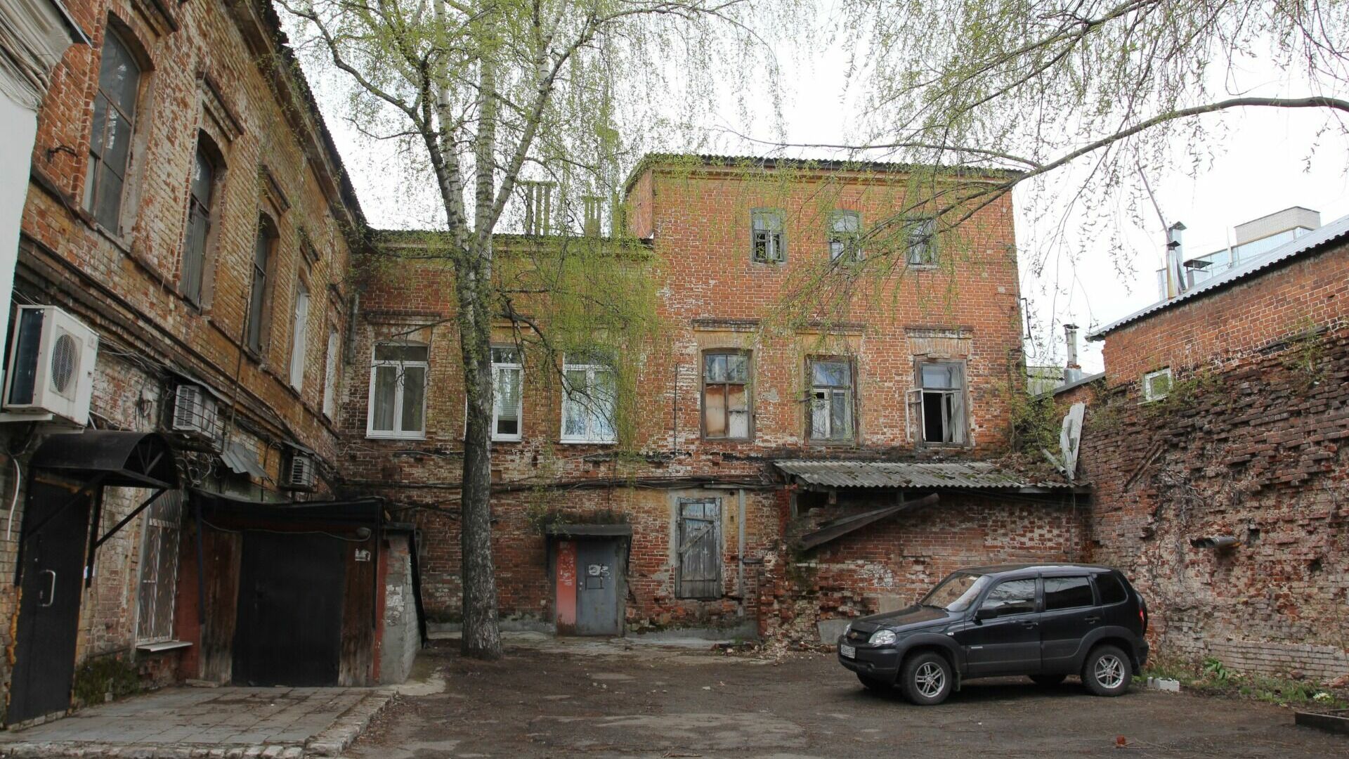 Нижегородцы получают до 130 тысяч рублей за «квадрат» аварийного жилья