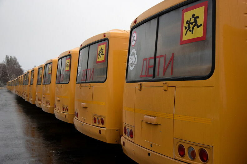 Администрация Дзержинска объяснила нехватку школьных автобусов