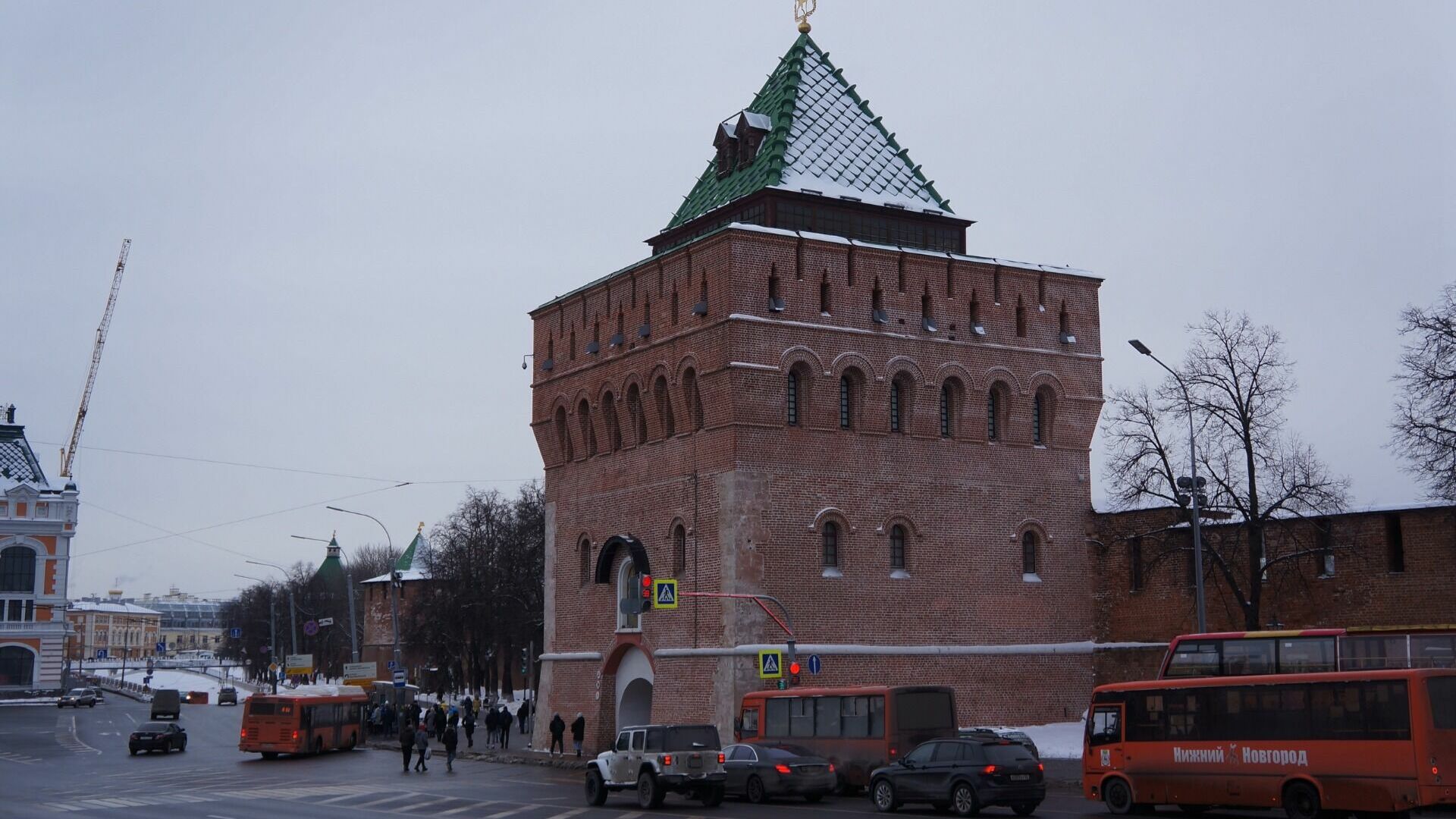 Лица выдающихся нижегородок украсят Дмитриевскую башню 8 марта