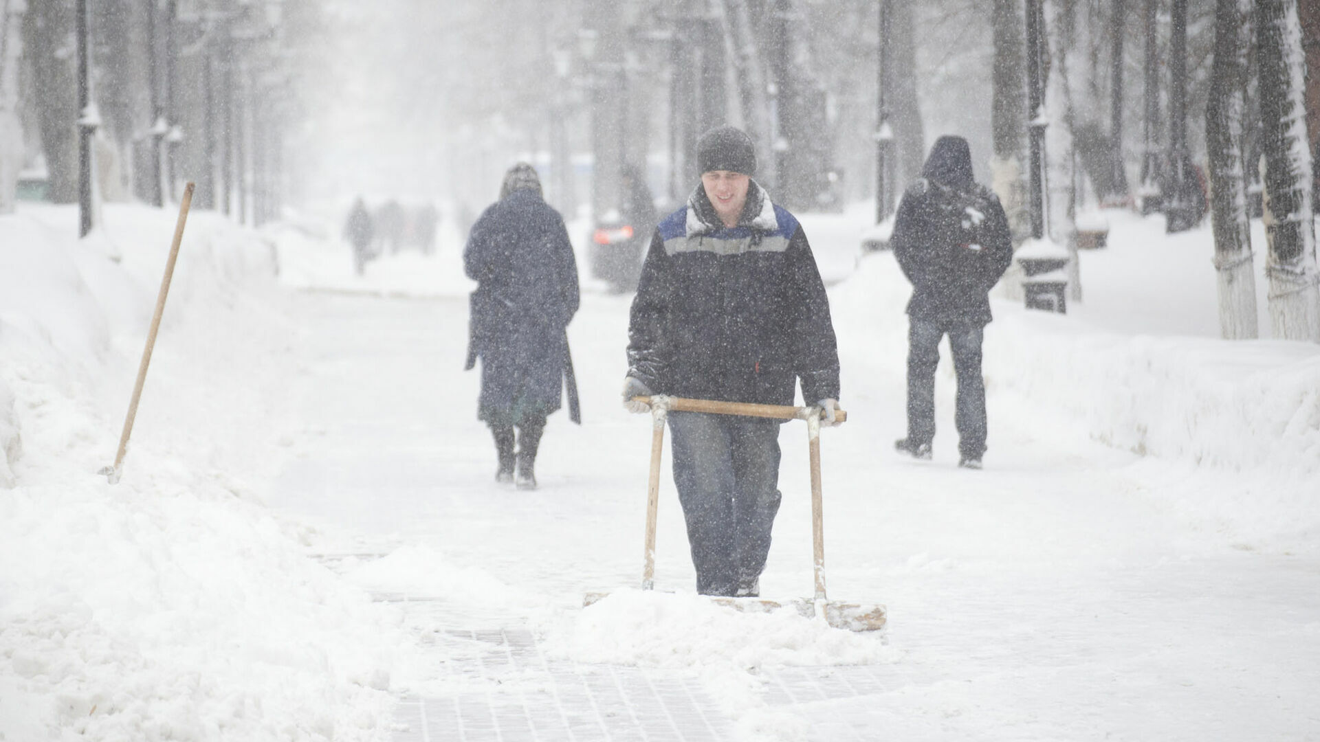 Родители с детьми выйдут на уборку снега в Дзержинске вместо коммунальщиков