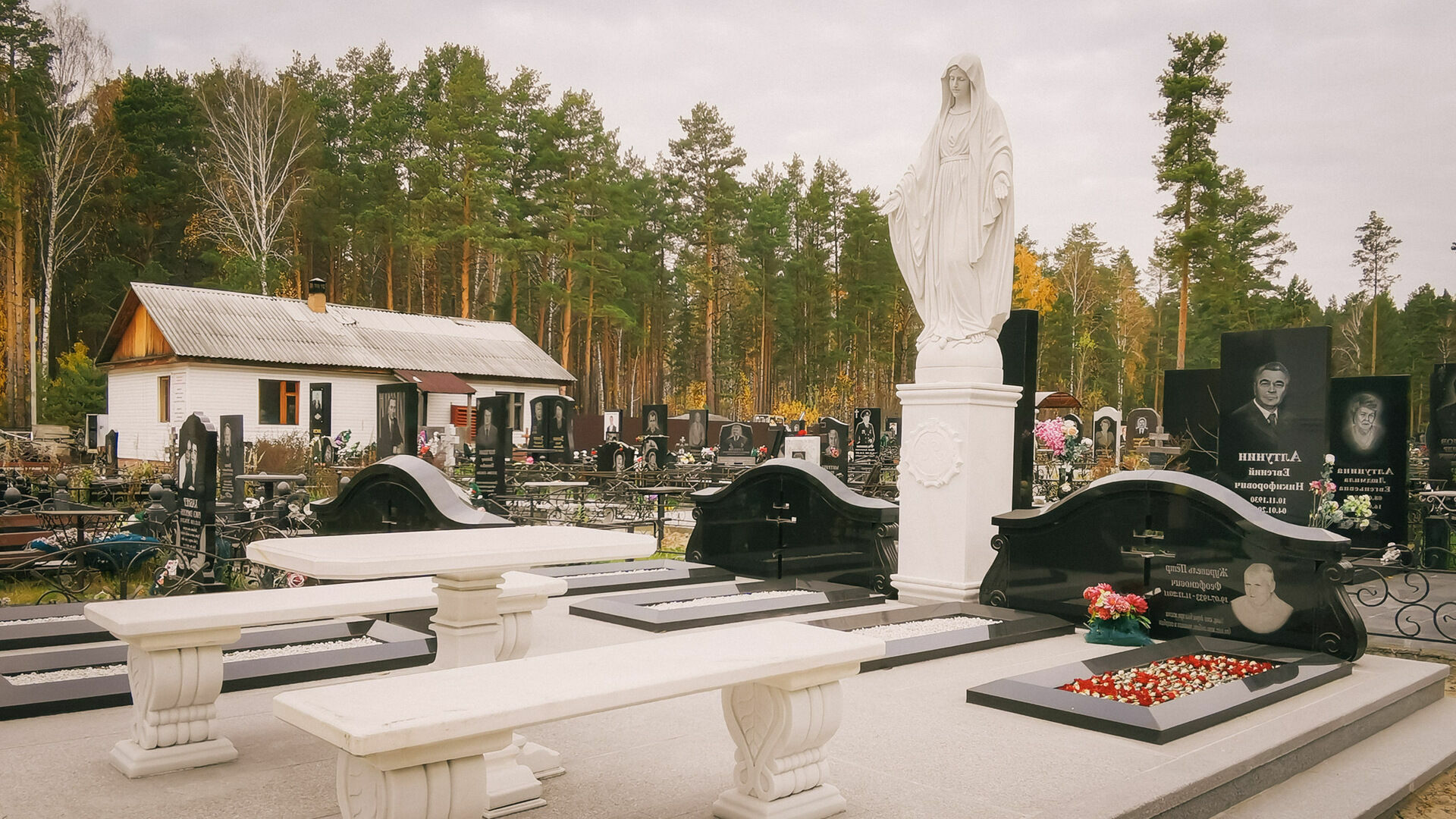 На нижегородских кладбищах заканчиваются места: что делать с покойниками?