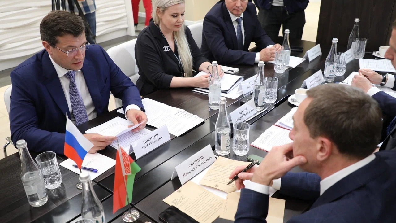 Никитин встретился с первым замом премьер-министра Беларуси Снопковым